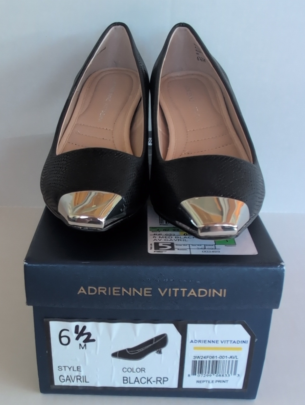 Adrienne Vittadini Black Small Heels with Silver Cap Toe *NEW*